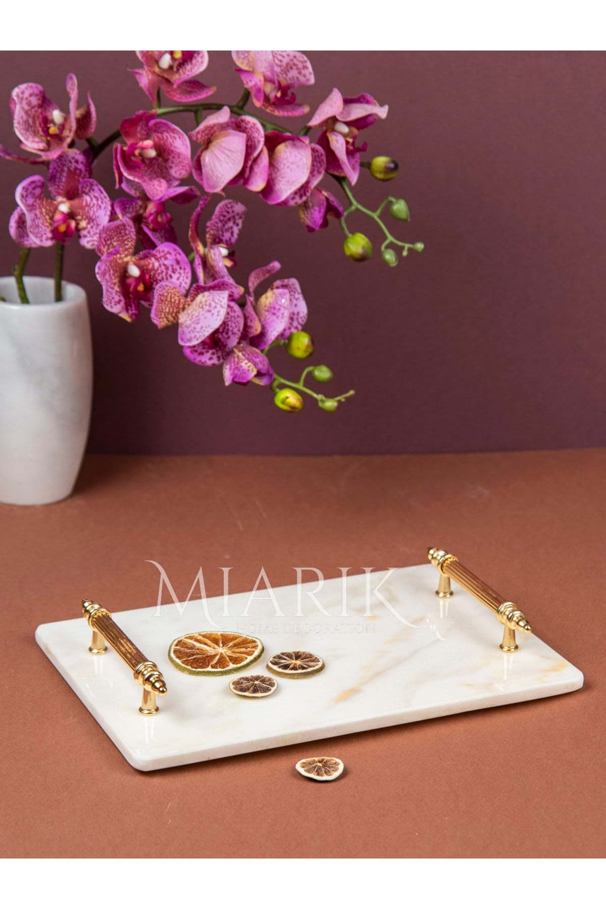 Dekoratıf Beyaz Mermer Dıkdortgen Sunum Nısan Tepsısı Kulplu resmi