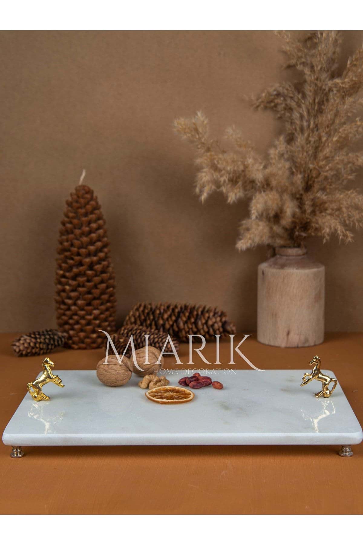 Dekoratif Mermer Dikdörtgen At Detaylı Sunum Tepsısı Servis Tabağı resmi