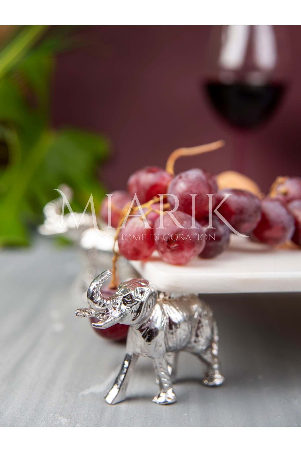 Dekoratıf Gümüş Fıl Detaylı Dıkdortgen Mermer Sunum Servıs Tabagı resmi