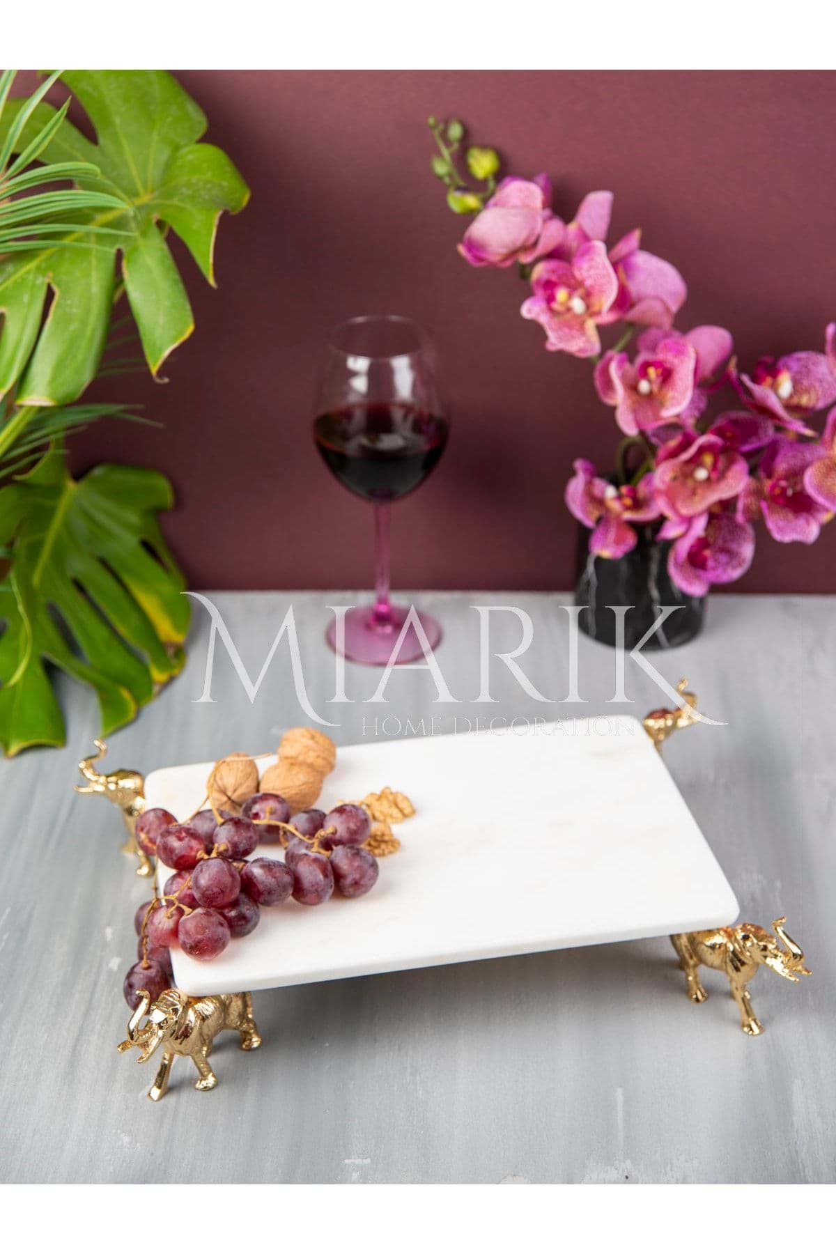 Dekoratıf Gold Fıl Detaylı Dıkdortgen Mermer Sunum Servıs Tabagı resmi