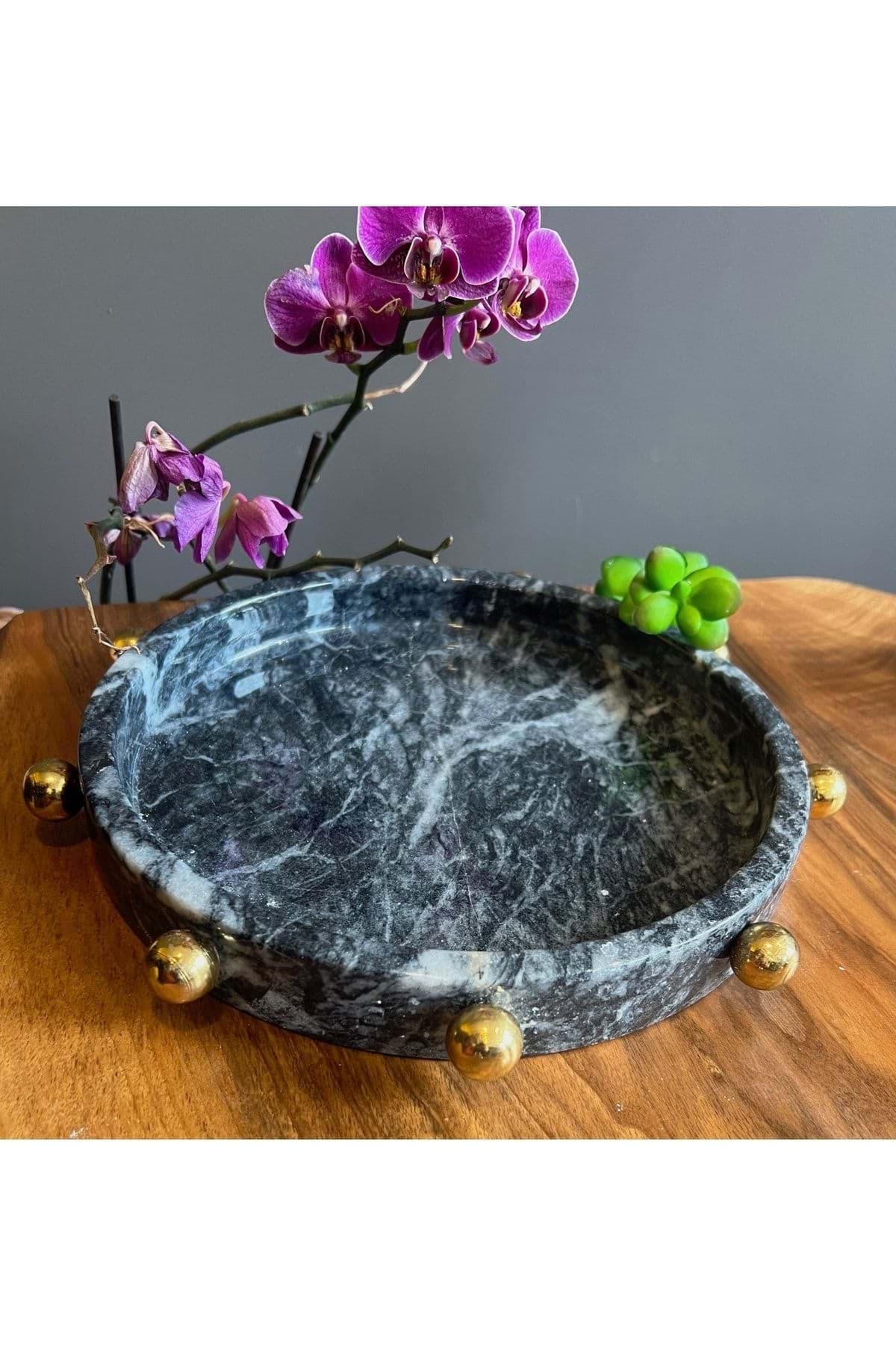 Dekoratif Mermer Altın Top Kabare Detaylı Tepsi resmi