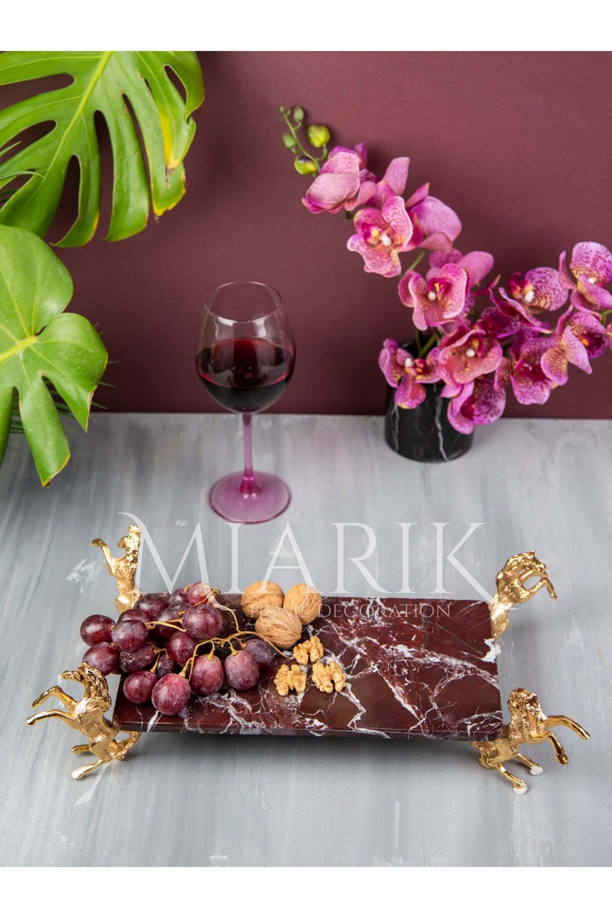 Dekoratıf Gold Kat Detaylı Bordo Dıkdortgen Mermer Sunum Servıs Tabagı resmi