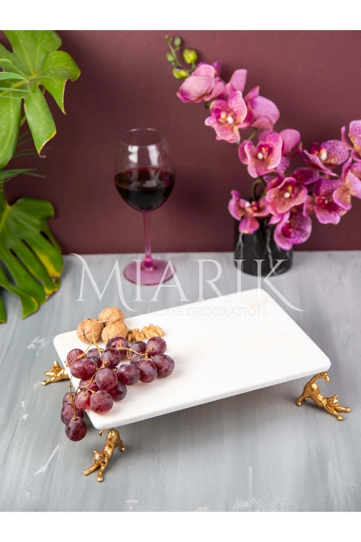 Dekoratıf Gold Kedı Detaylı Beyaz Dıkdortgen Mermer Sunum Servıs Tabagı resmi
