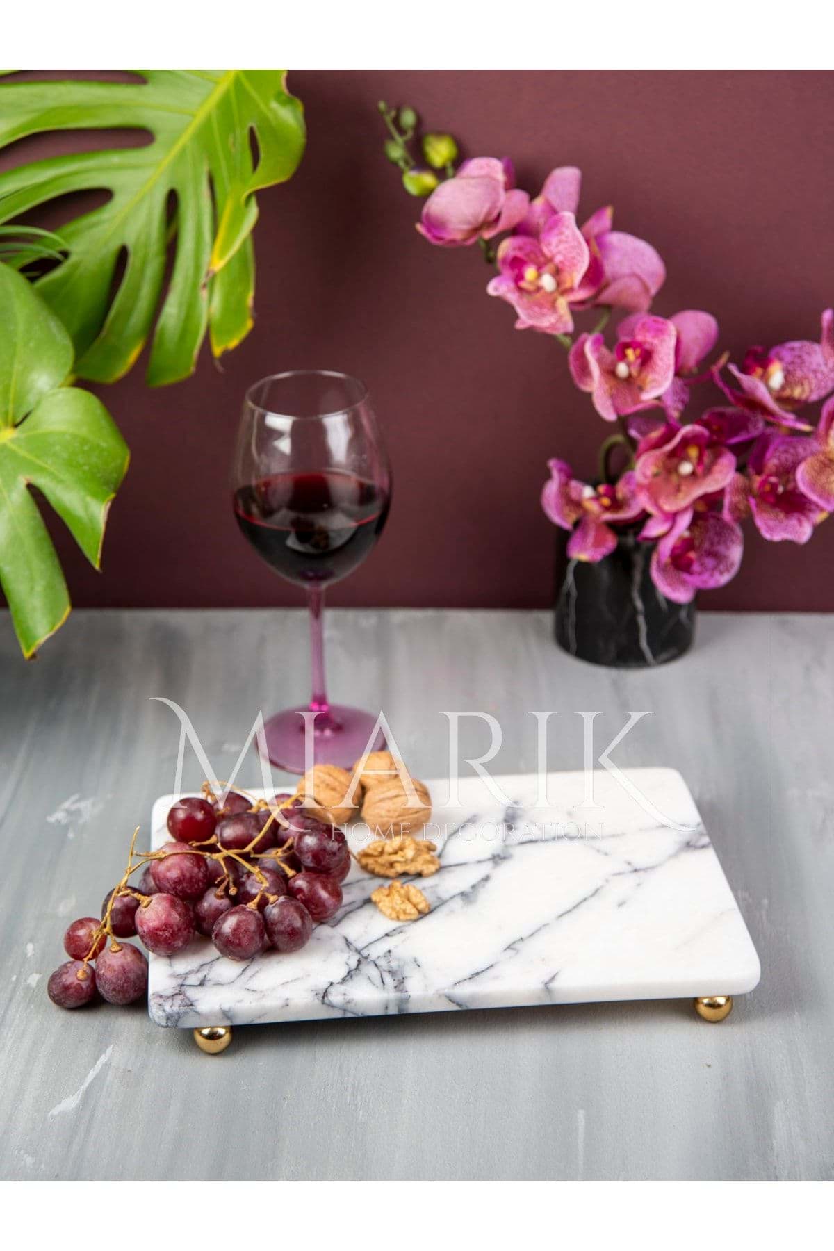 Dekoratif Leylak Mermer Dikdörtgen Gold Top Ayaklı Sunum Tepsısı Servis Tabağı resmi